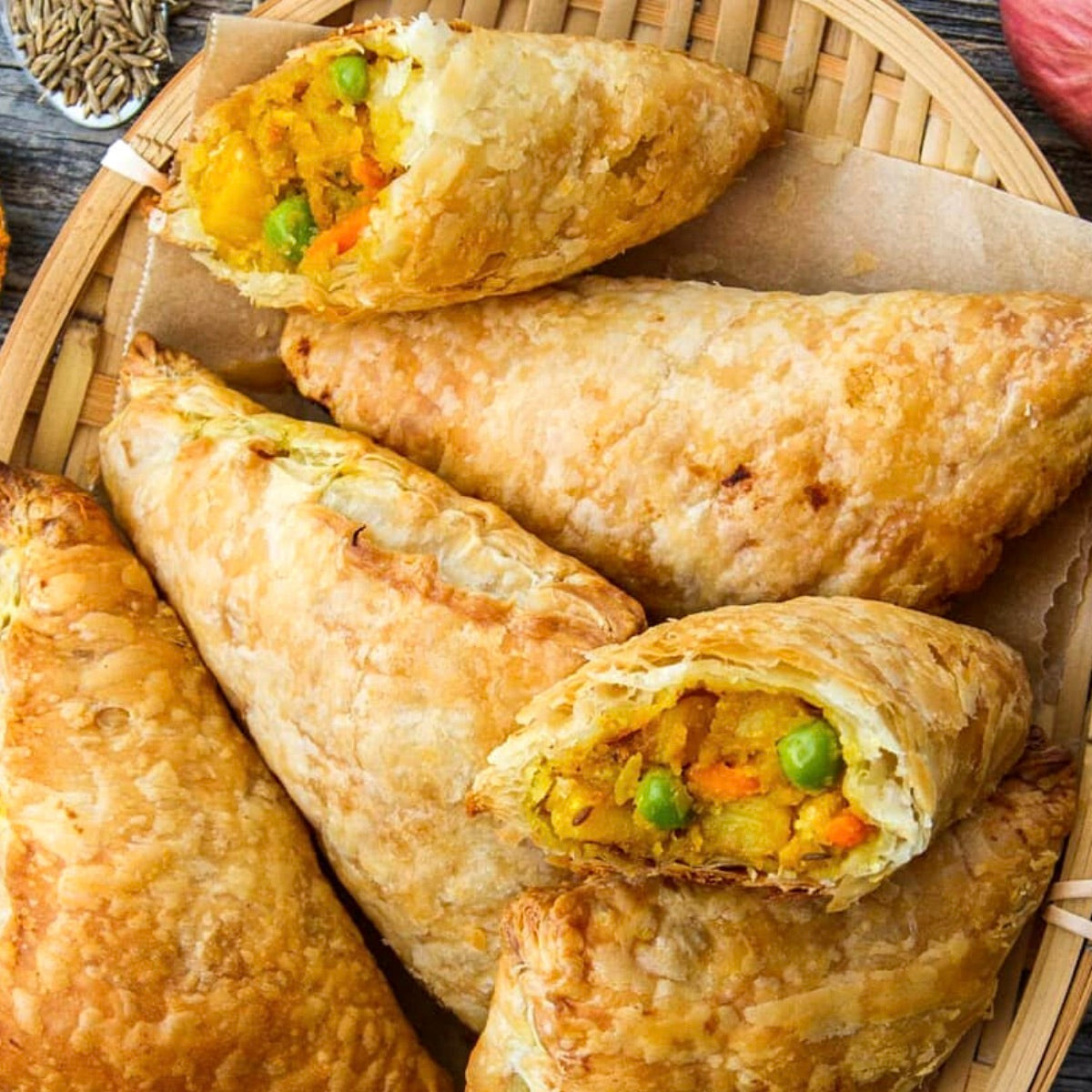 Vegetable Curry Puff | Ready to Bake | Frozen | 100pcs