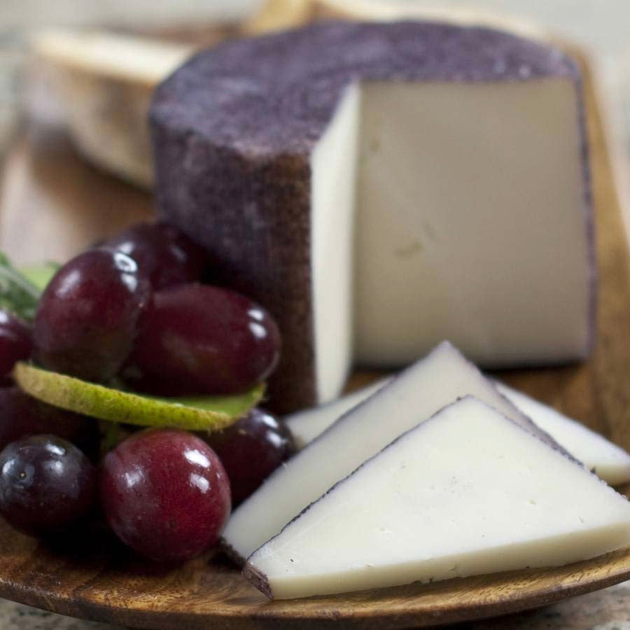 Murcia Al vino | Wine Cured Goat Cheese | 2.5kg