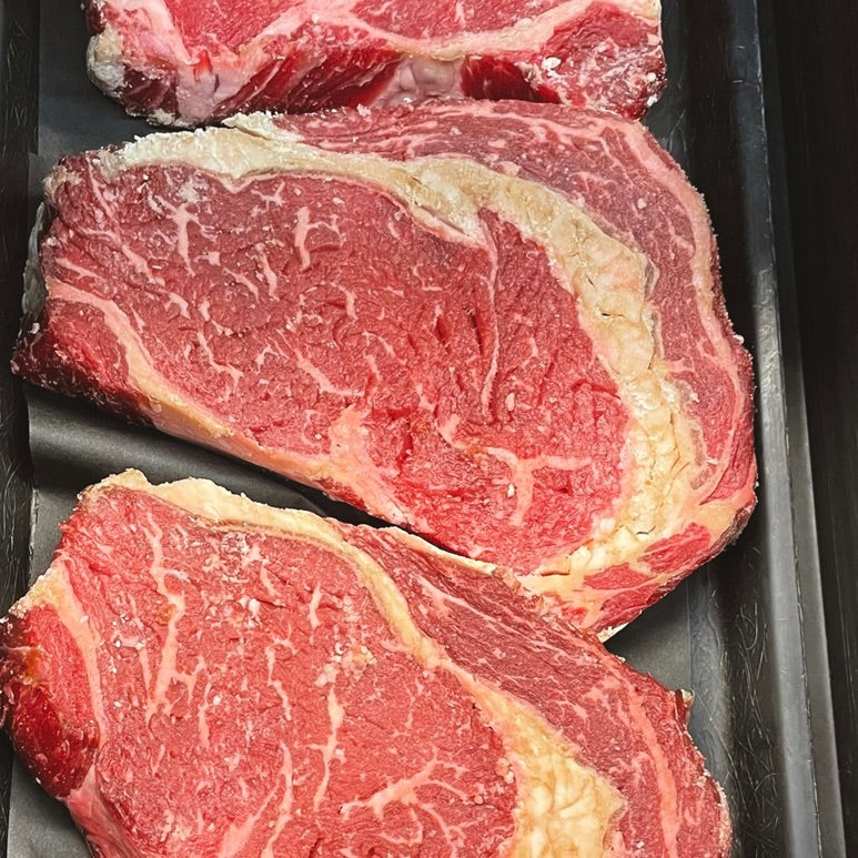 Aged Beef Striploin | Ireland | +/-3kg per pc
