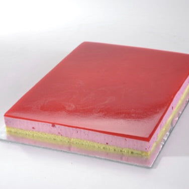 Strawberry Mirror Mousse cake | 36x27cm | +/-3kg