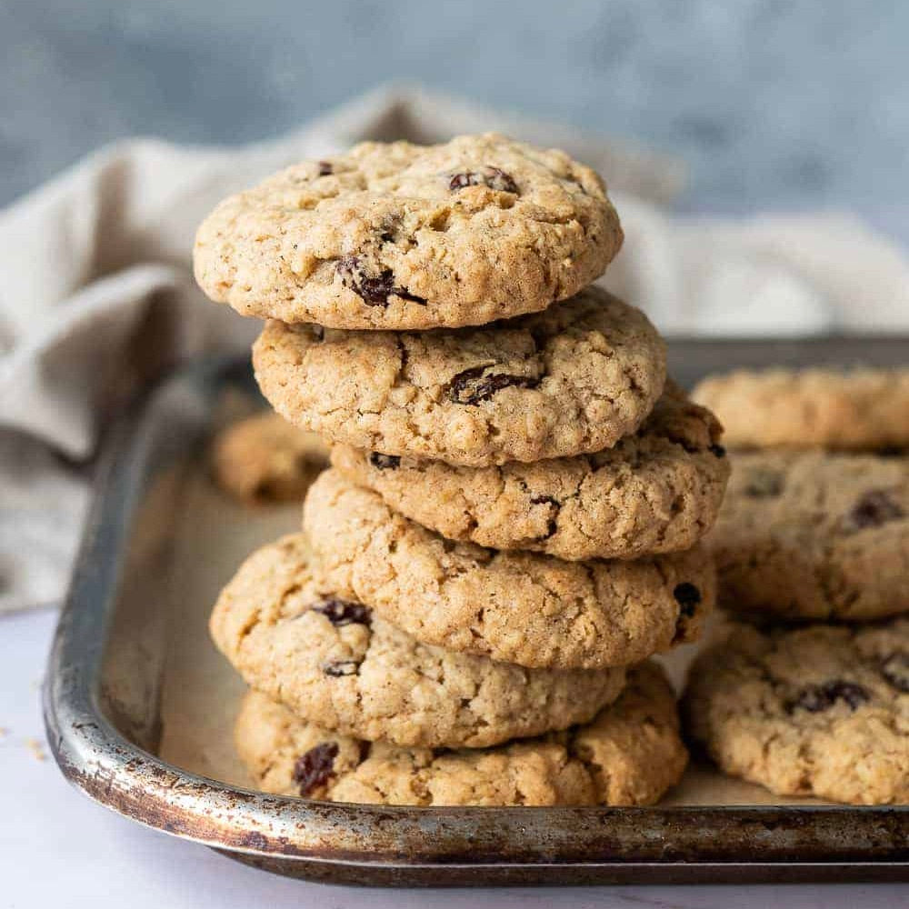 Artisanal Oatmeal Golden Raisin Cookies | 1kg