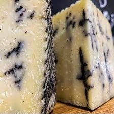 Manchego Queso Pure Sheep Milk with Black Truffle | 200g