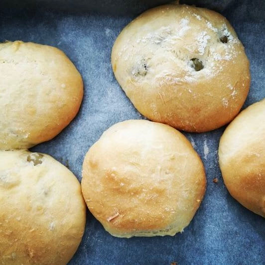 Olive Bread Roll